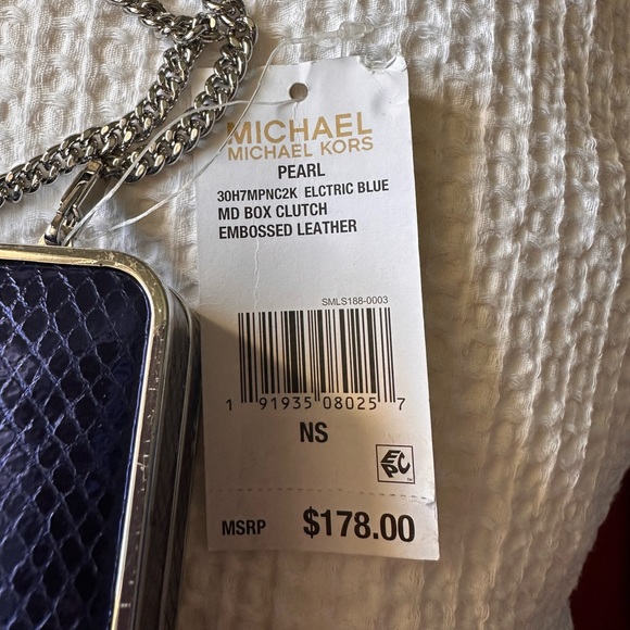 Electric blue embossed clutch - Picture 3 of 9